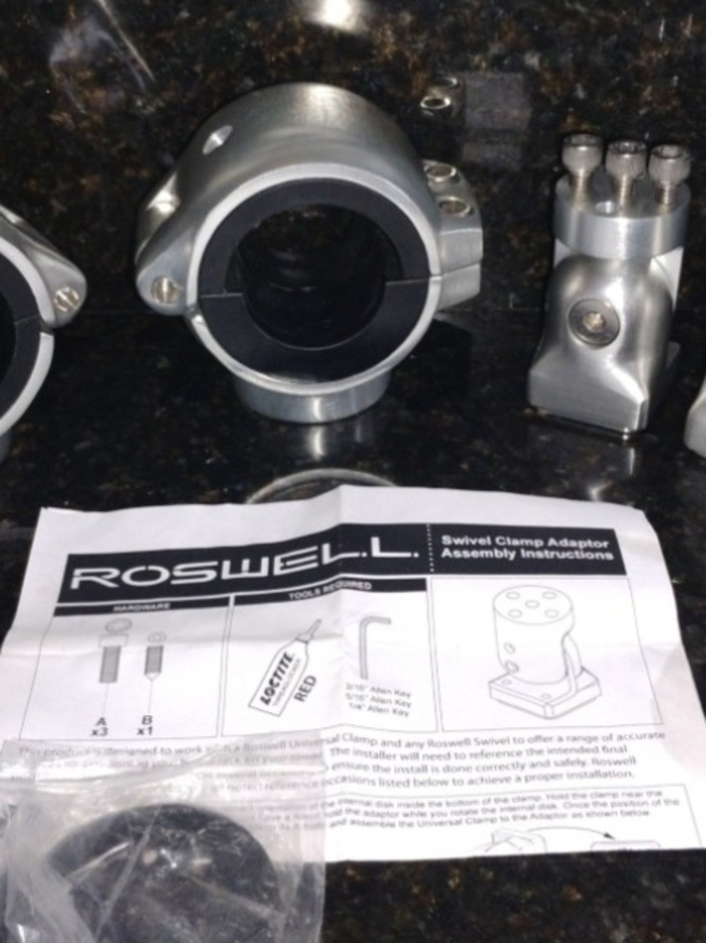 Roswell Swivel Clamp Adaptor - Silver